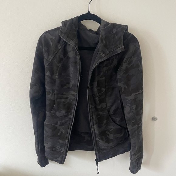 lululemon athletica Tops - Lululemon Scuba Camouflage Zip-Up Hoodie